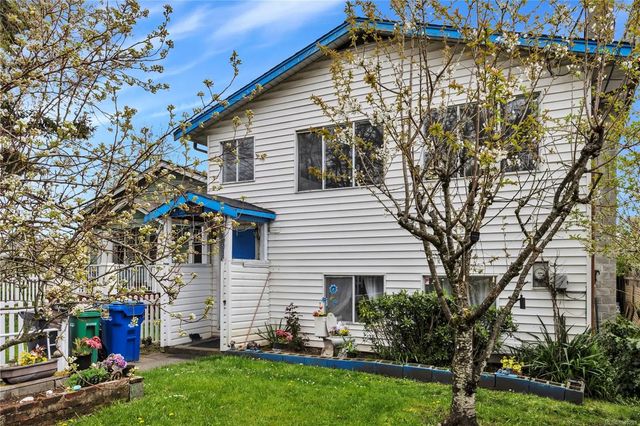 3 of 41 - 229 Irwin St, Nanaimo, BC
