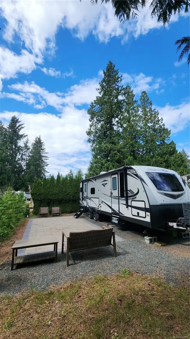 3 of 11 - 6050 Island Hwy W 34, Qualicum Beach, BC