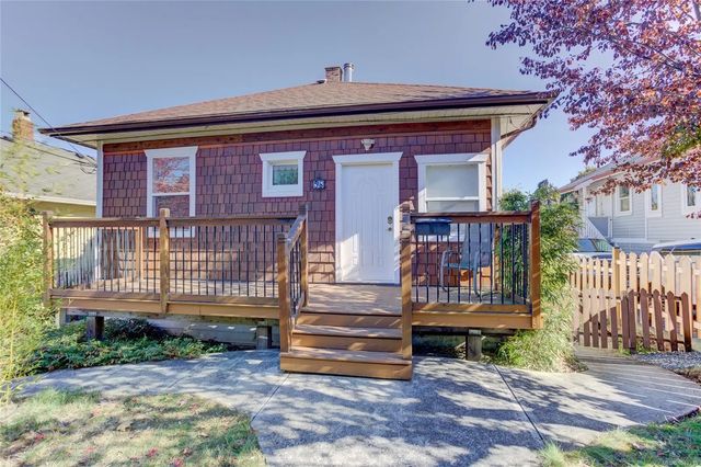 2 of 67 - 58 Pine St, Nanaimo, BC
