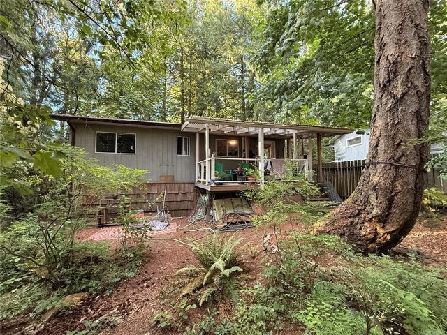4 of 25 - 19 Captain Morgans Blvd, Protection Island, BC