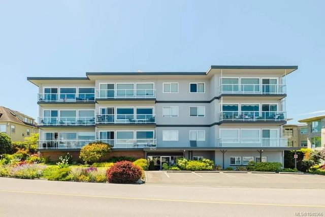 3 of 32 - 1270 Beach Dr 307, Oak Bay, BC