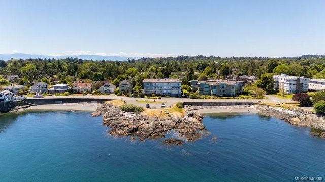 5 of 32 - 1270 Beach Dr 307, Oak Bay, BC