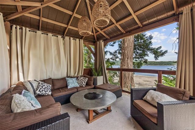 3 of 77 - 7764 Ships Point Rd, Fanny Bay, BC