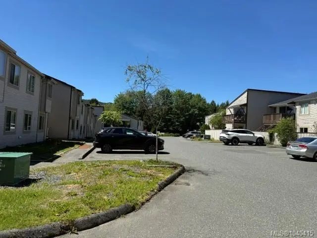 2 of 10 - 7077 Highland Dr 22, Port Hardy, BC