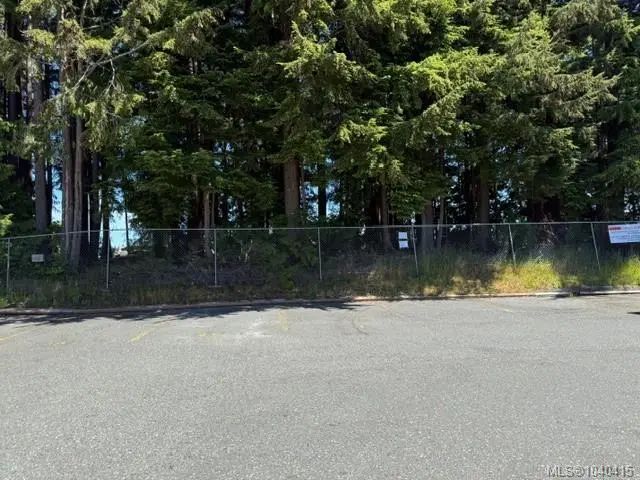 3 of 10 - 7077 Highland Dr 22, Port Hardy, BC