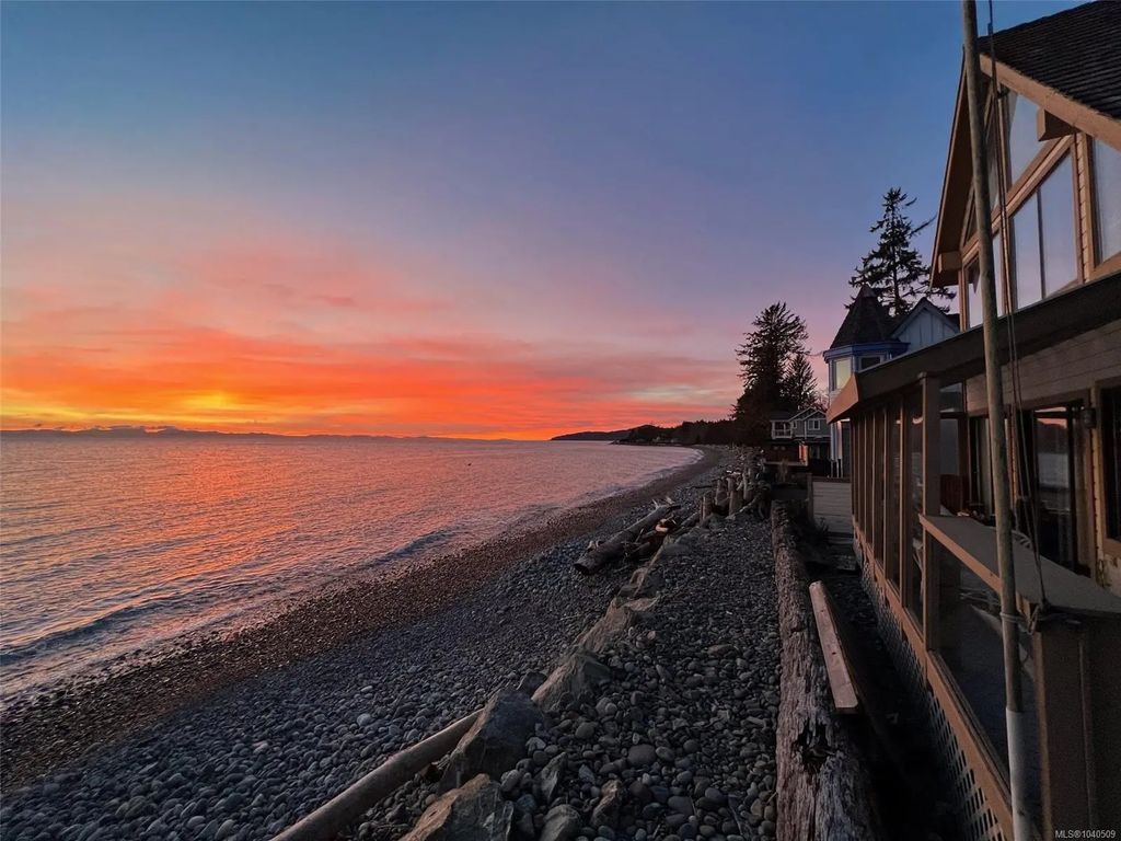 8719 West Coast Rd, Sooke