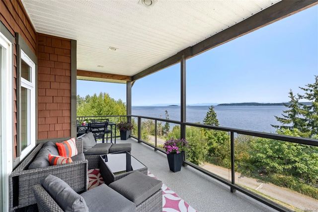 2 of 92 - 5763 Island Hwy S, Union Bay, BC