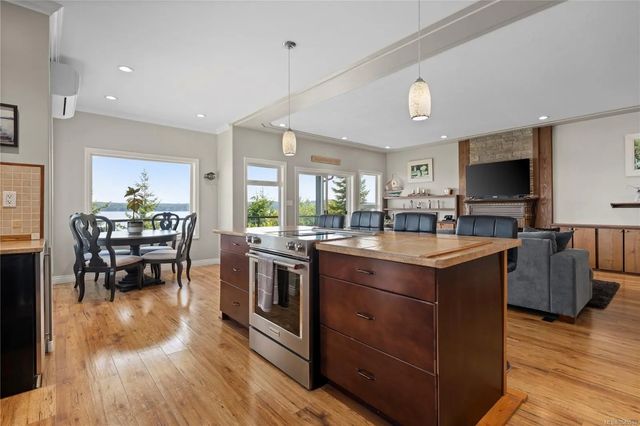4 of 92 - 5763 Island Hwy S, Union Bay, BC