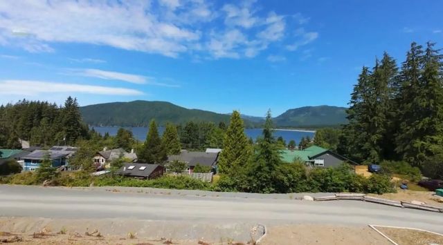 5 of 11 - 16953 Beachview Dr, Port Renfrew, BC
