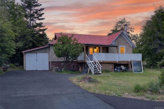 3 of 34 - 5545 Island Hwy S, Union Bay, BC