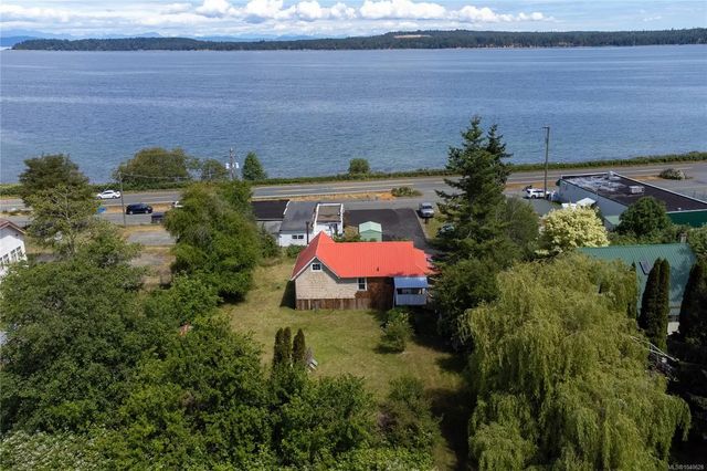 5 of 34 - 5545 Island Hwy S, Union Bay, BC