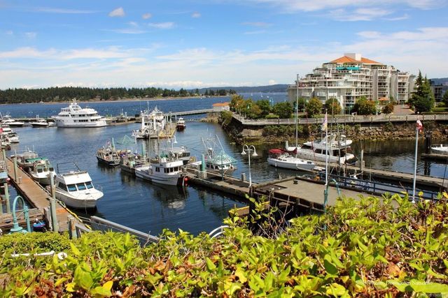 4 of 31 - 45 Haliburton St 407, Nanaimo, BC