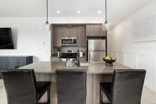 3 of 31 - 15 Canada Ave 206, Duncan, BC