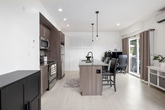 5 of 31 - 15 Canada Ave 206, Duncan, BC