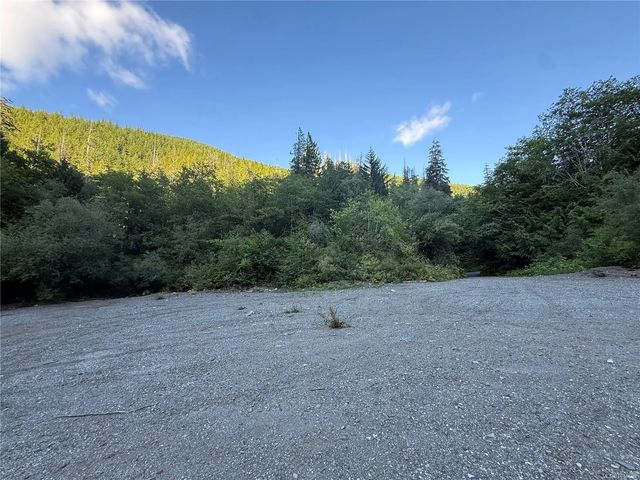 2 of 17 - Dl 1501 Benson Lake, Port Alice, BC