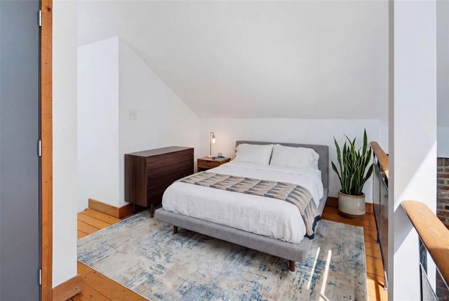 5 of 42 - 588 Pandora Ave 209, Victoria, BC