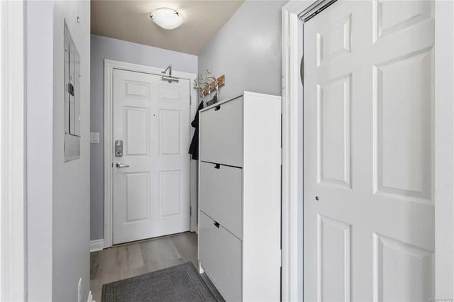 4 of 38 - 866 Goldstream Ave 413, Langford, BC