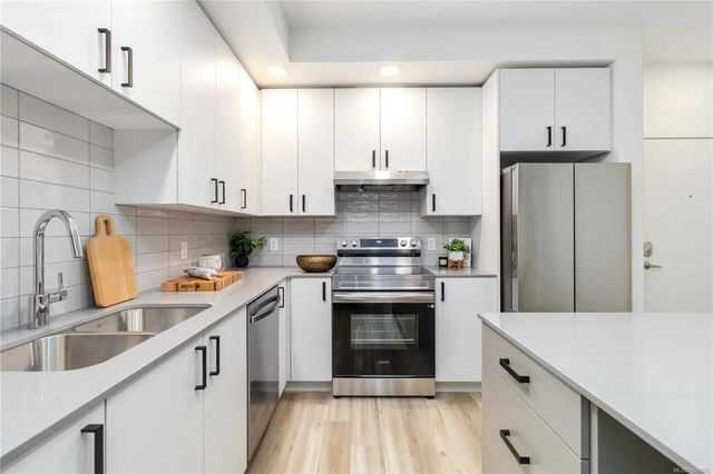 3 of 32 - 2390 City Gate Blvd 617, Langford, BC