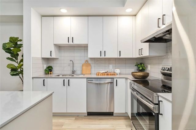 4 of 32 - 2390 City Gate Blvd 617, Langford, BC