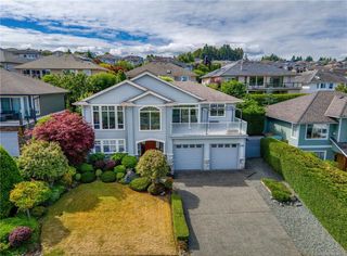 6381 Icarus Dr, Nanaimo