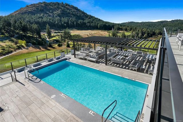 2 of 60 - 2000 Hannington Rd 1506, Langford, BC