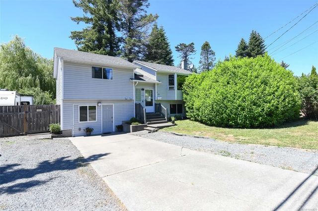 2 of 52 - 605 Pritchard Rd, Comox, BC