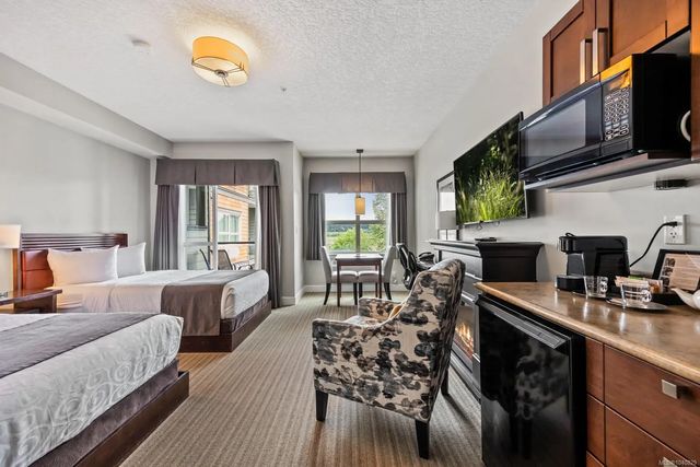 2 of 15 - 1730 Riverside Lane 208a-d, Courtenay, BC