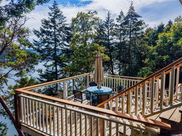 3 of 34 - 6608 Razor Point Rd, Pender Island, BC