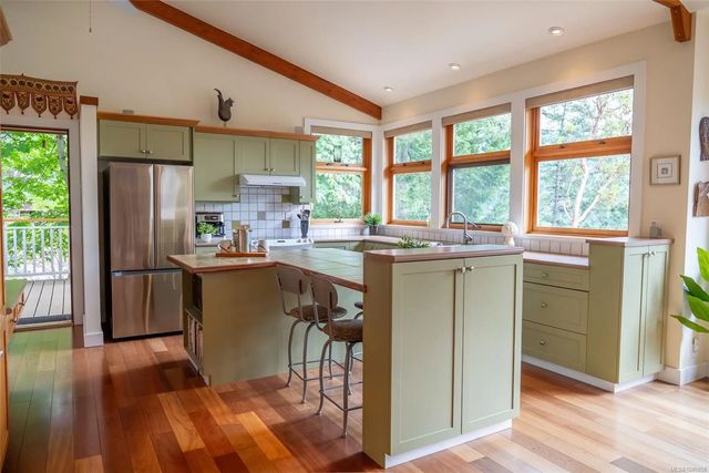 5 of 34 - 6608 Razor Point Rd, Pender Island, BC