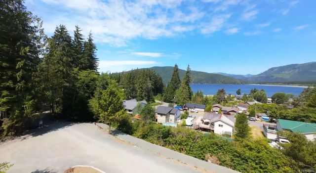 2 of 13 - 16997 Beachview Dr, Port Renfrew, BC
