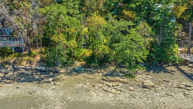 2 of 24 - 137 Pirates Lane, Protection Island, BC