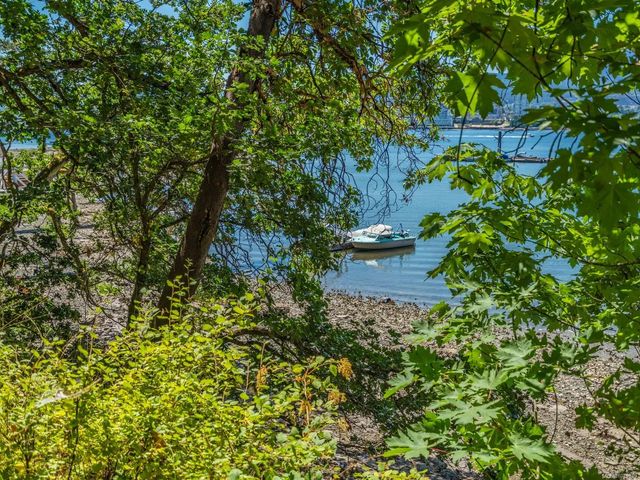 3 of 24 - 137 Pirates Lane, Protection Island, BC