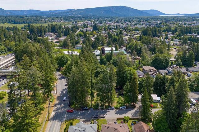 4 of 61 - 3056 Gibbins Rd, Duncan, BC