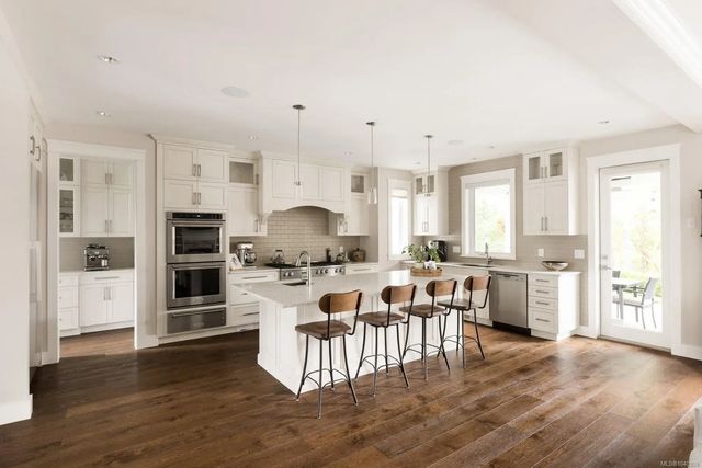 2 of 42 - 1484 Pebble Pl, Langford, BC