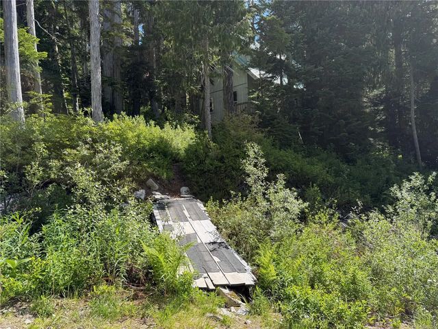 3 of 31 - 3 Mt. Cain Rd, Port McNeill, BC