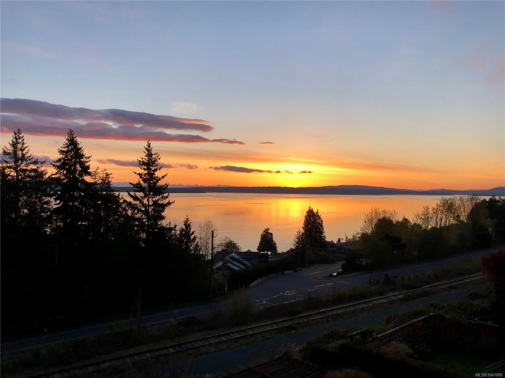 10189 View St, Chemainus