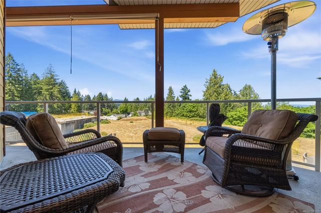 4 of 52 - 439 College Rd 302, Qualicum Beach, BC