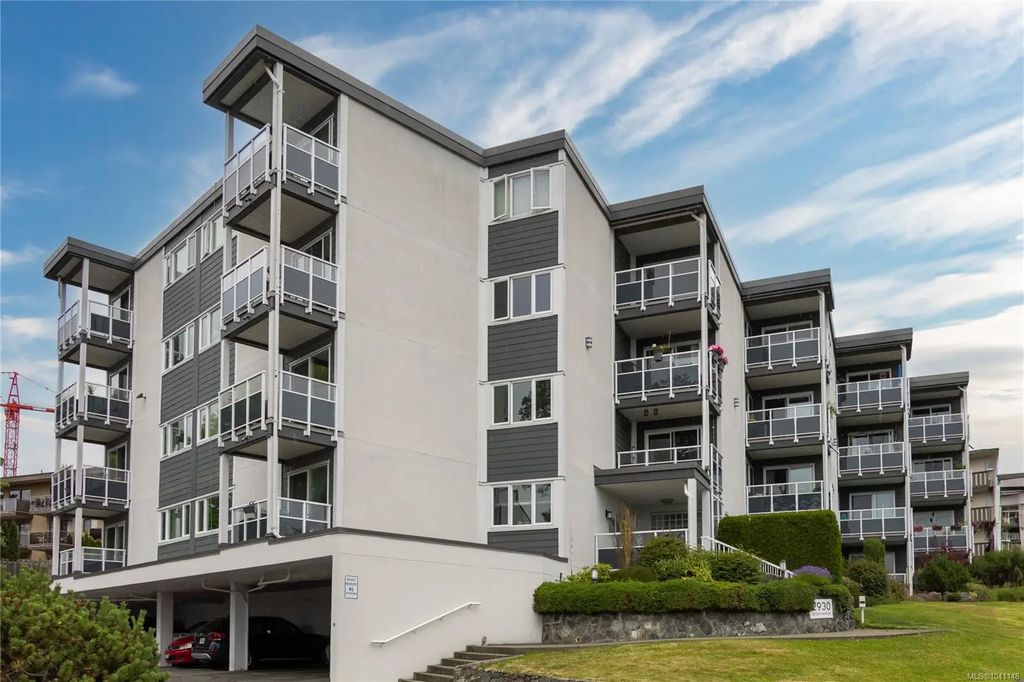 2930 Washington Ave 232, Victoria