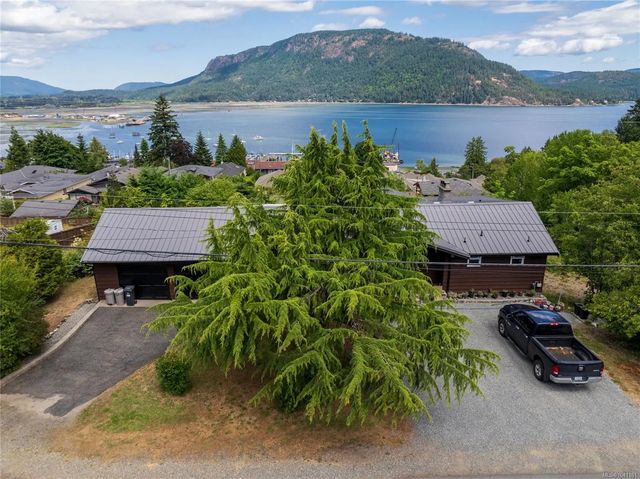 2 of 33 - 1711 Pavenham Rd, Cowichan Bay, BC
