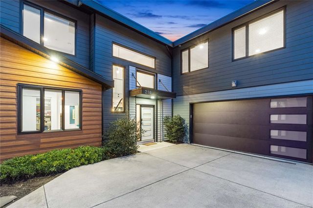 2 of 62 - 210 Crestline Terr, Nanaimo, BC