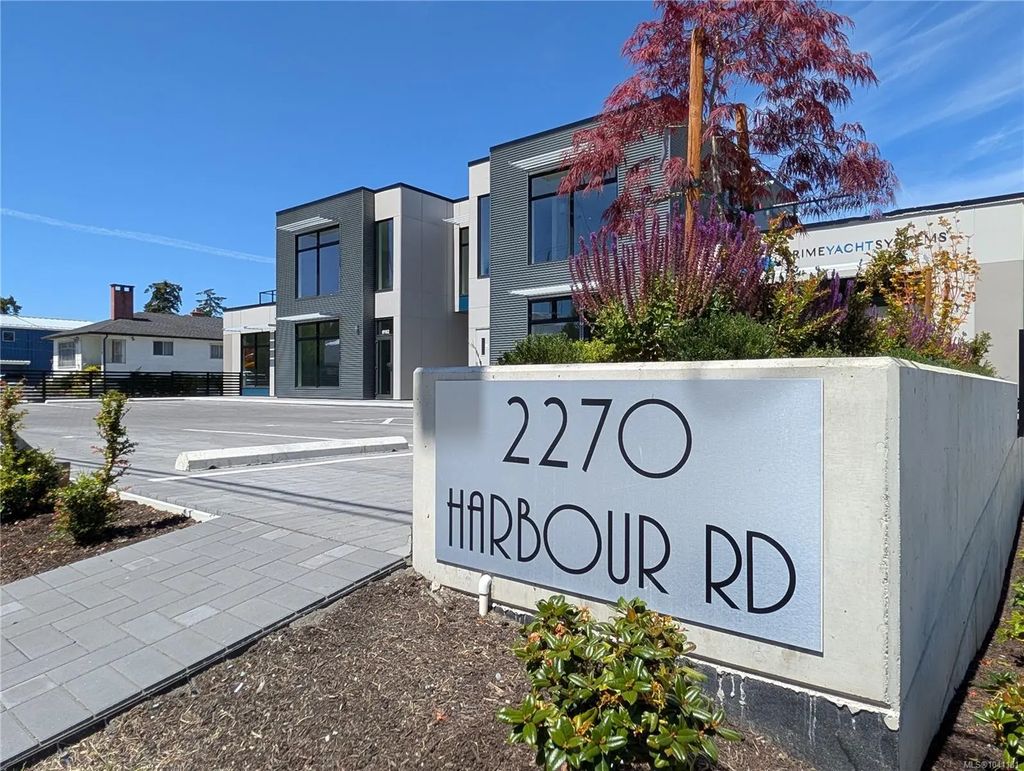 2270 Harbour Rd 102, Sidney