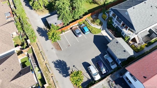 2 of 13 - 531 Kennedy St, Nanaimo, BC