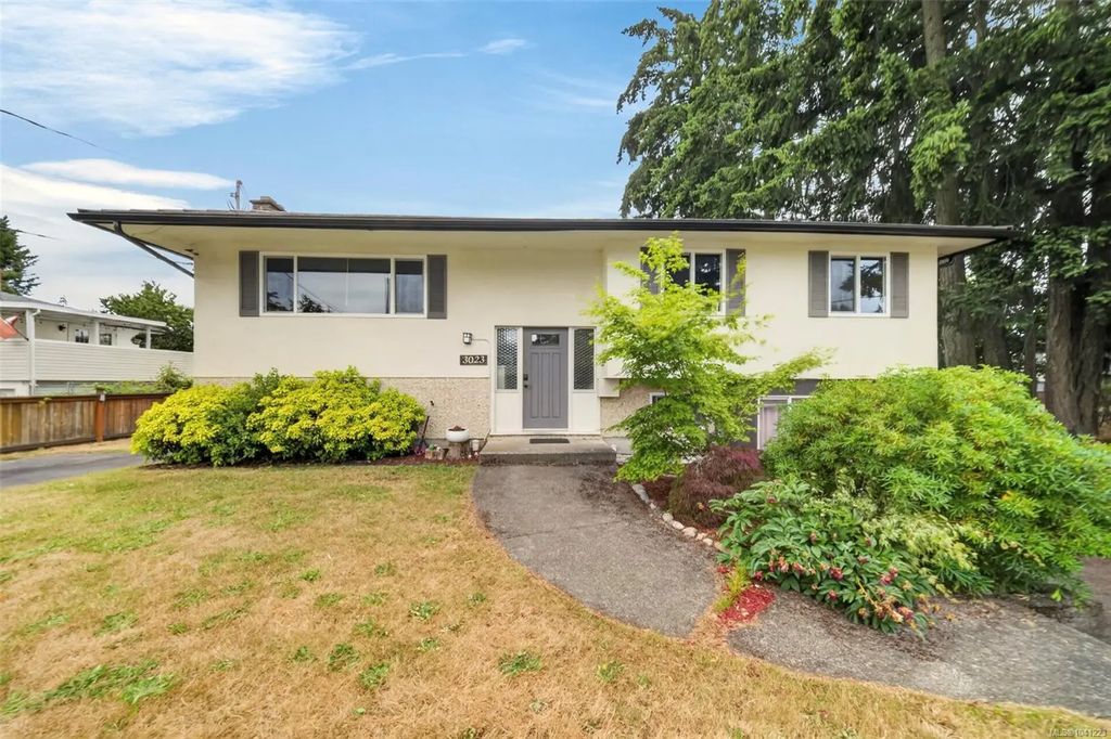 3023 Freethy Pl, Colwood
