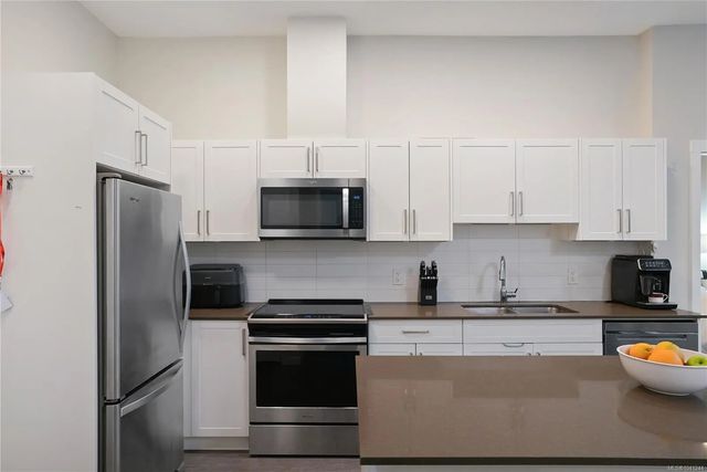 2 of 23 - 2843 Jacklin Rd 104, Langford, BC