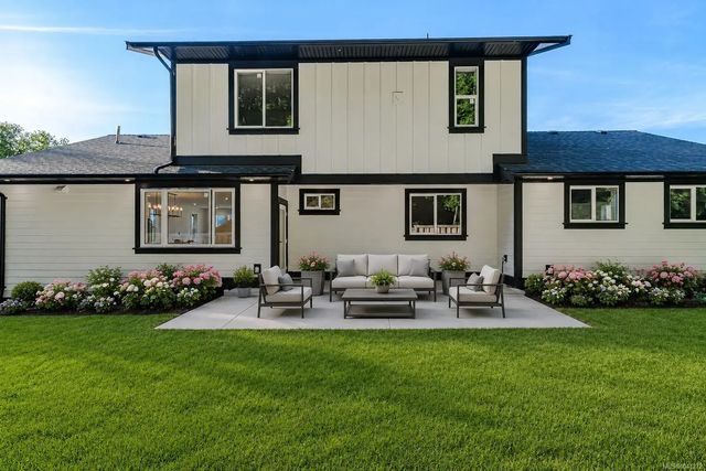 4 of 37 - 276 Tal Rd, Lake Cowichan, BC