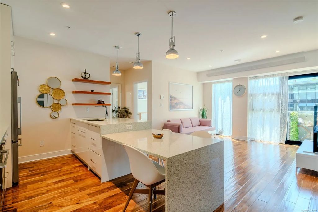 1105 Pandora Ave N312, Victoria