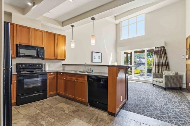 5 of 63 - 1376 Lynburne Pl 316b, Langford, BC