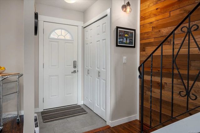 2 of 27 - 855 Howard Ave 55, Nanaimo, BC