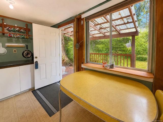 4 of 16 - 7775 Central Rd, Hornby Island, BC