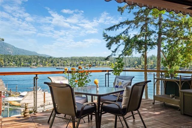 3 of 73 - 10968 Madrona Dr, North Saanich, BC